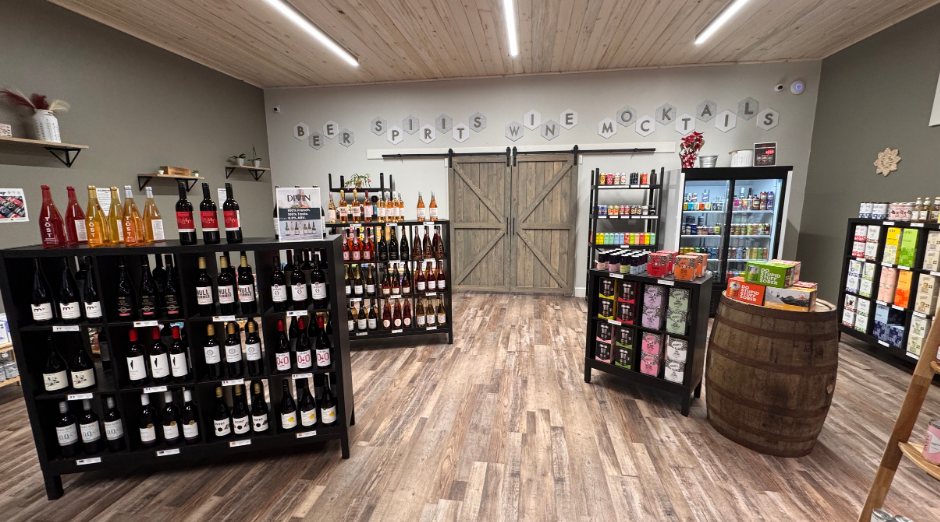 Inside Nobüz Market